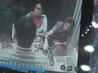 How lady thieves steal gold ornaments|Youngster's Choice.