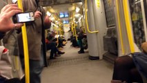 Le danseur du métro de Berlin sous plusieurs genres musicaux