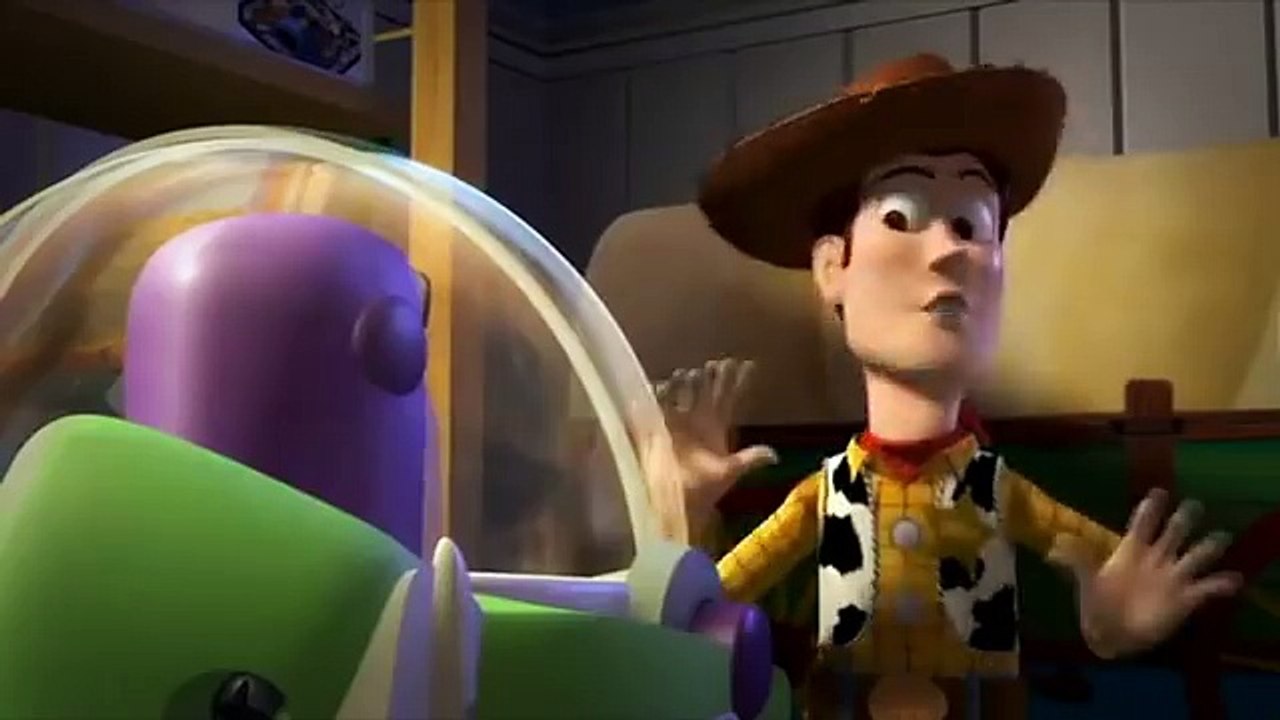 BUZZ LOOK A PLANE!