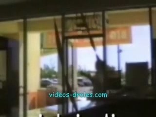 Vitre-lave-accident-video-drole