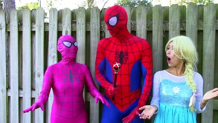 Frozen Elsa has two heads?!? w/ Pink spidergirl, Maleficent, Spiderman, Police baby
