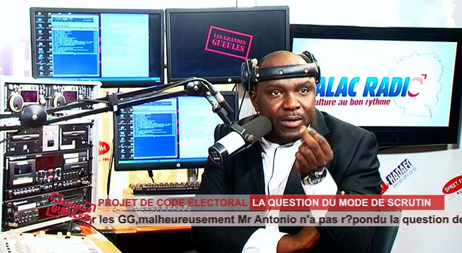 Les Grandes Gueules 4 du 03 Janvier 2017 avec Abass Damaro