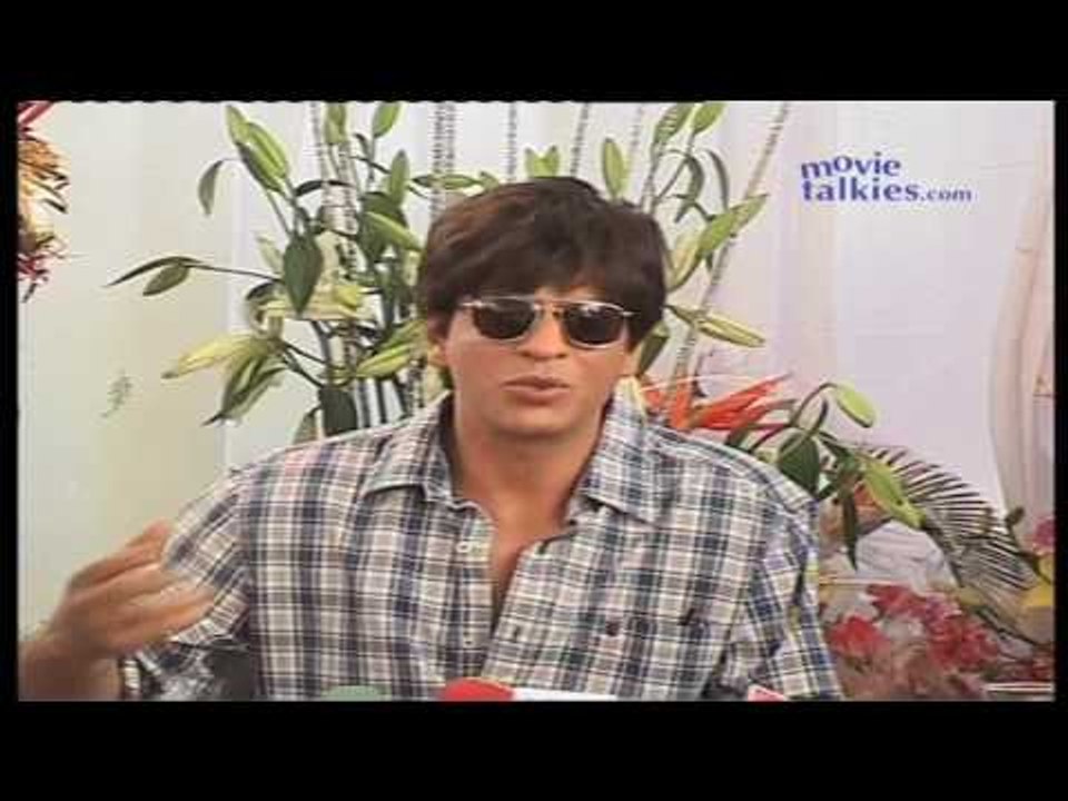 Shah Rukh Khan turns 44