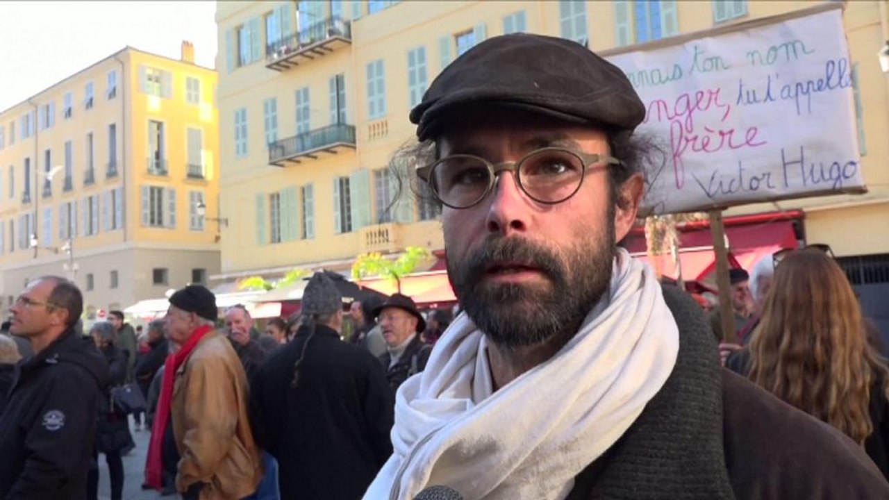 France : le procès de l'agriculteur qui aide le...