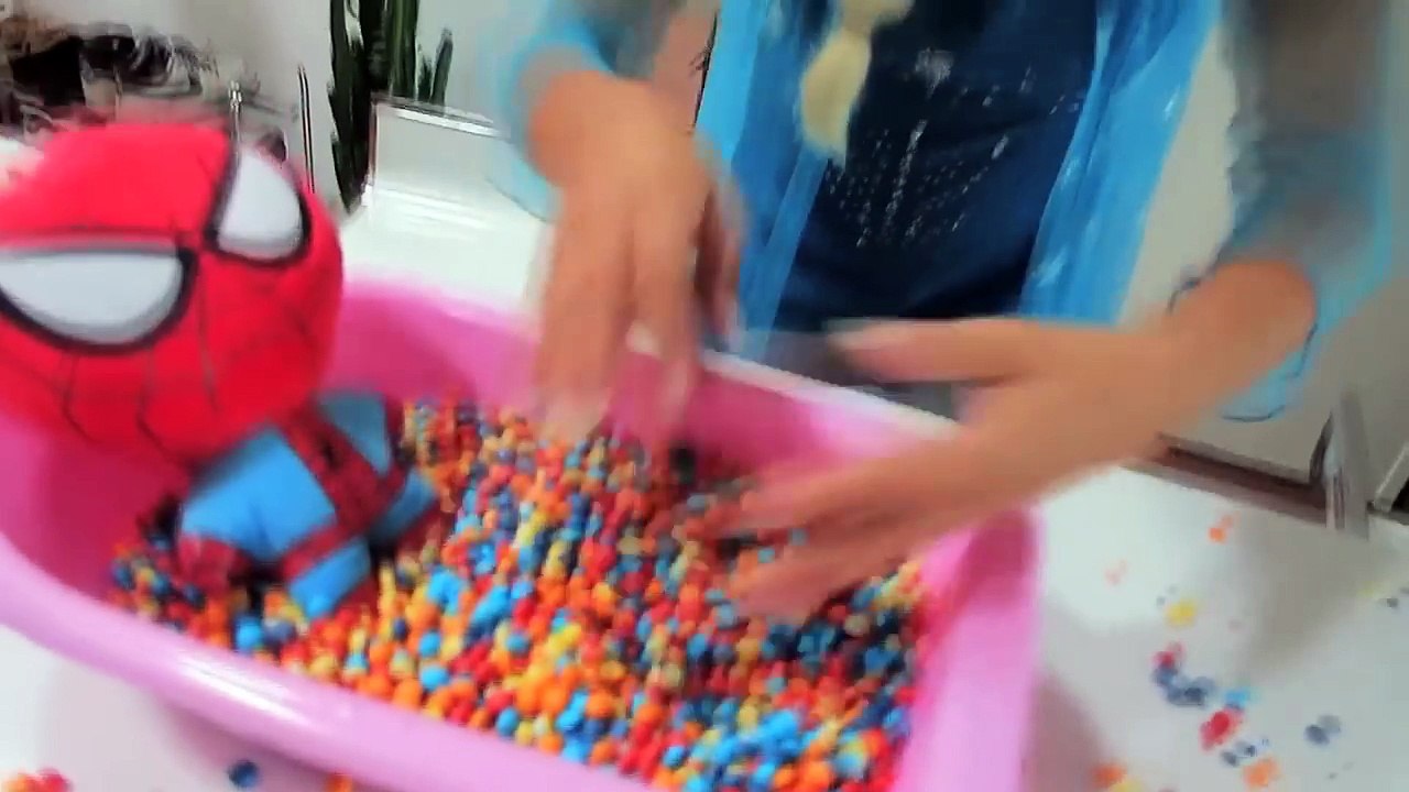 Frozen Elsa Vomit Rainbow Balls w:/ Spiderman vs Joker - Fun Superheroes Movie in Real Life