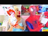 Spiderman & Frozen Elsa Easter Surprise Eggs Giant Kinder Egg_Fun Superhero