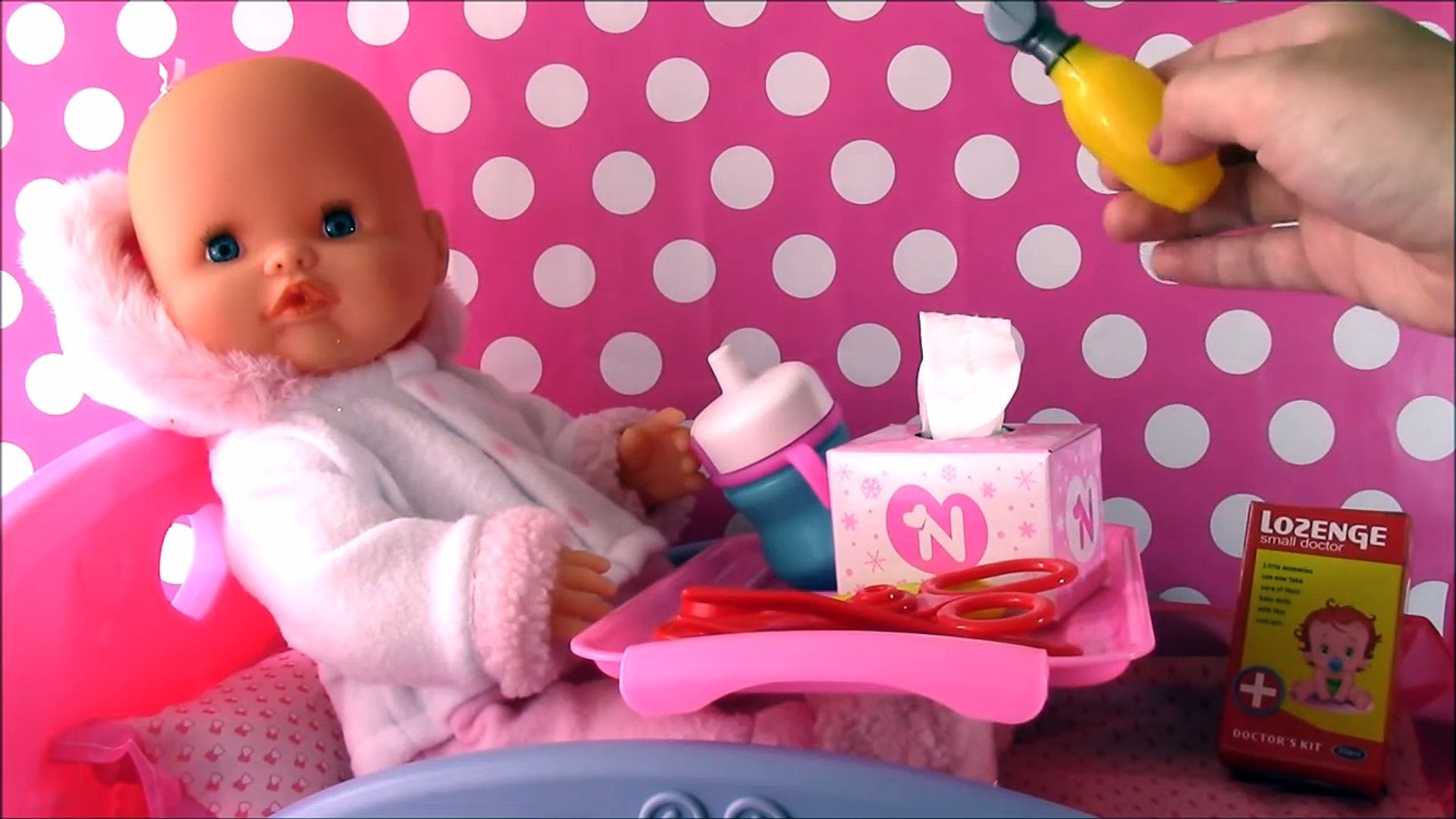 Nenuco Runny Nose Baby Doll Doll Hospital Bed Runny Nose With Real Boogies Surprise Toys Video Dailymotion