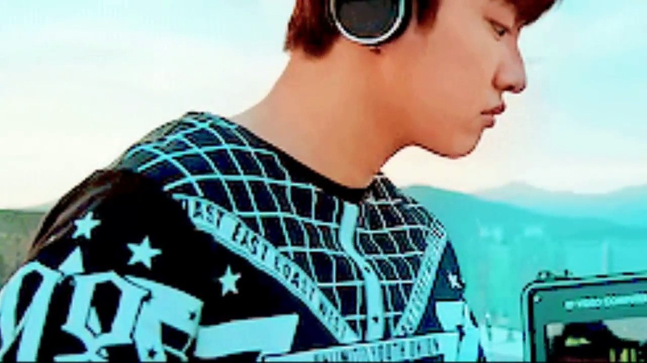 -Mĩ nam hacker” đang khiến khán giả phát sốt của Huyền thoại biển xanh