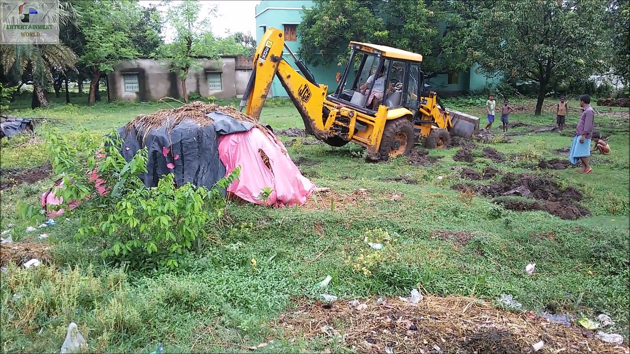 Jcb 3dx Backhoe Loader And Front Wheels Are Stuck In Mud @  Self Rescue Part 2