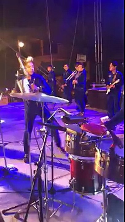 Grupo Jalado  En Vivo Un Dia Mas Sin Tù Amor