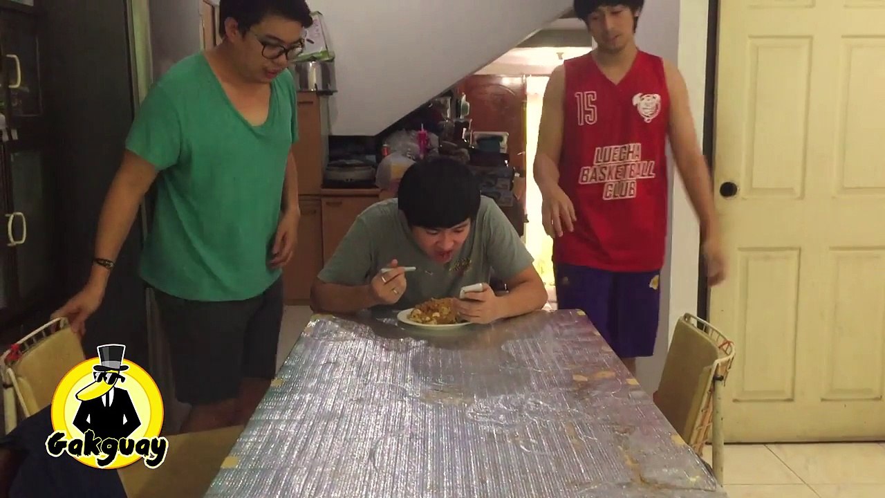 เรื่องบางเรื่องก็ไม่ควรคุยบนโต๊ะอาหาร
