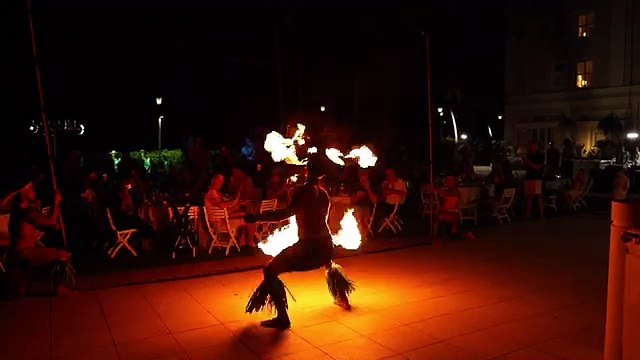 Maohi Nui Fire Knife Dance Waikiki Sheraton Moana Chief Tui