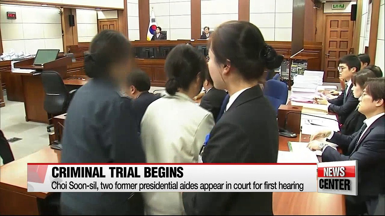Criminal trial begins with Choi and two ex-presidential aides denying charges