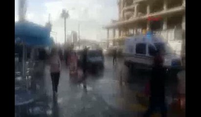 İzmir'deki bombalı saldırıda yaşanan korku ve panik kamerada