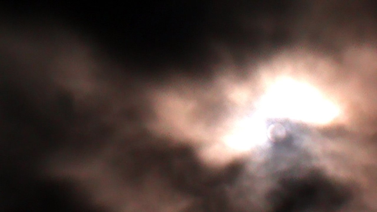 BLue kachina Oregon sky moving thru clouds