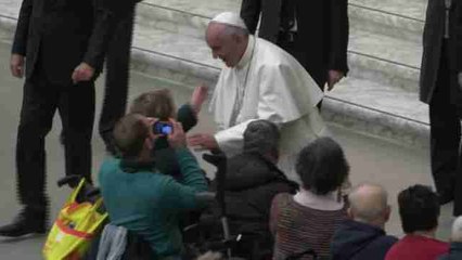 El papa recibe a cientos de afectados por los terremotos de Italia de 2016