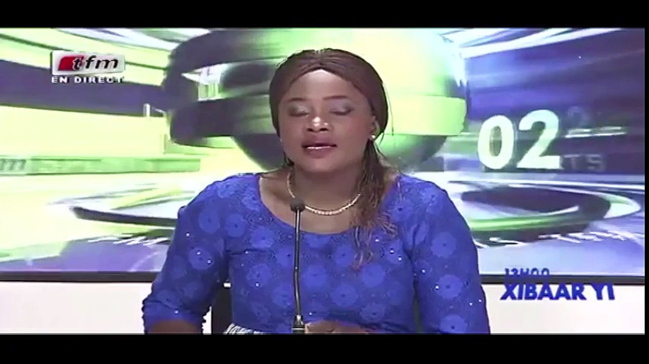 Youssou ndour en compagnie de Oumar Pene encourage les Lions