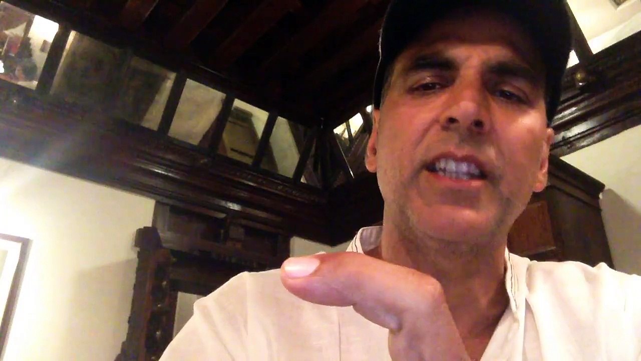 Akshay Kumar's Video On Bengaluru Mo le station Gone Viral