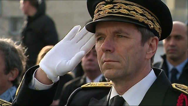 تكريم ضحايا الاعتداءات ضد صحيفة شارلي ايبدو الساخرة