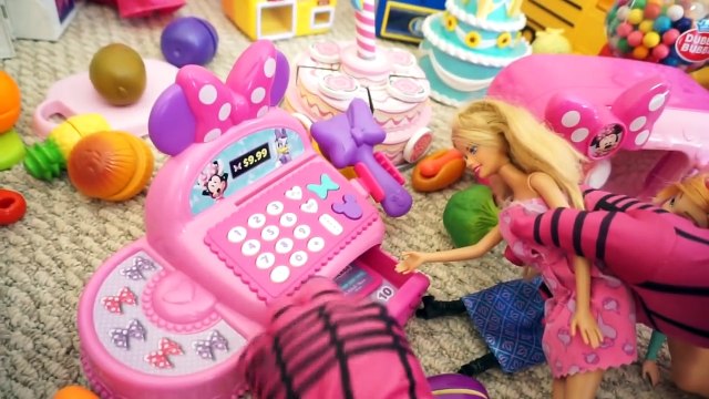 Baby Alive Doll Eat Feet Freaks Out,Barbie,Frozen Elsa Sleep over Slumber Party,Funny Toys Show