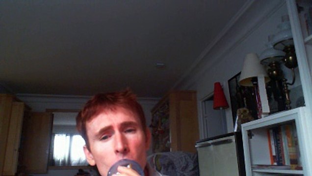 Wiwi égratigne mon café d'Axelle Red