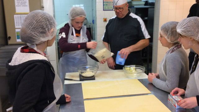 Préparation de galettes des rois