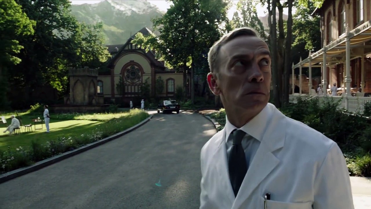A Cure for Wellness resmi trailer 2 (2017) - Dane DeHaan filmi