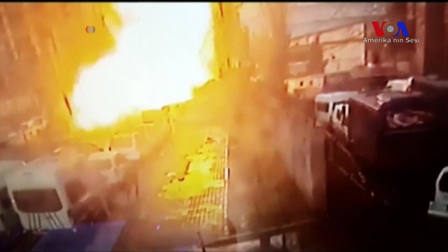 İzmir Adliye Binası Önünde Patlama Anı