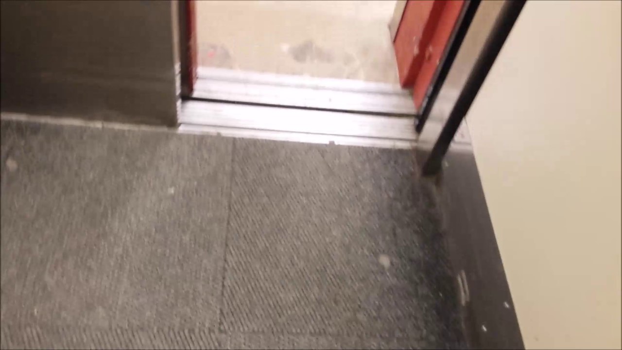 Dailymotion Exclusive: Montgomery Hydraulic Elevator - Dicks Sporting Goods - Schaumburg IL