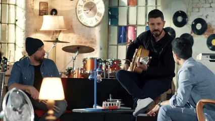 İPEK DEMİR — KRİZ