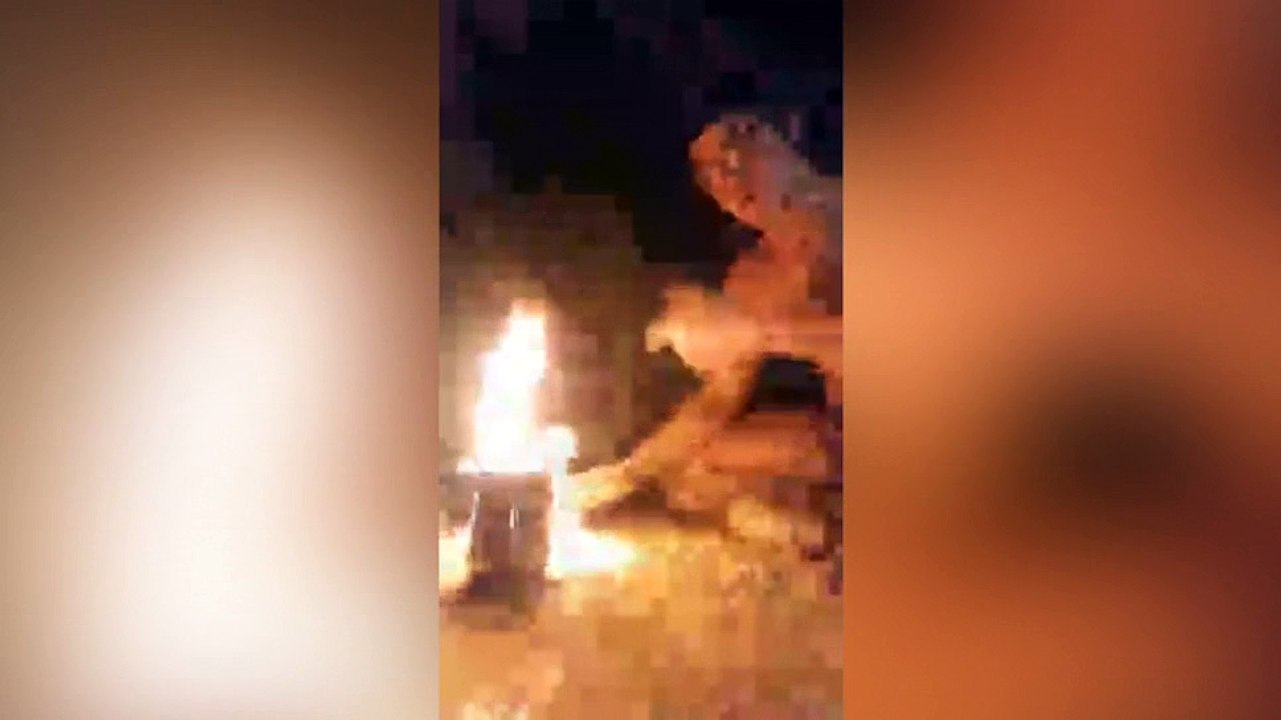 tu t es vu quand t as pris un truc et que tu joues avec du feu dans ta chambre?