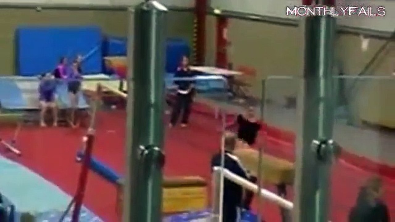 مقاطع مضحكة ومؤلمة بنفس الوقت