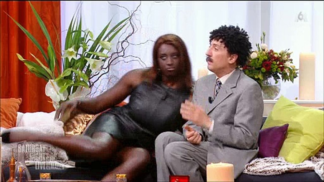 Regardez la parodie très drôle sur M6 de "Une ambition Intime" qui a beaucoup amusé Karine Le Marchand