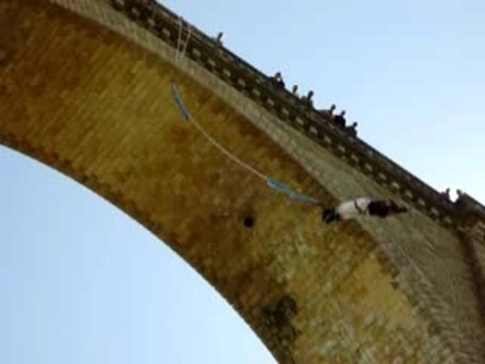 cluis saut aurore