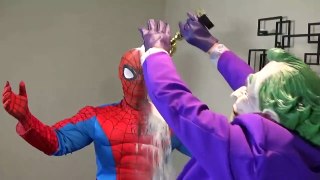JOKER VS SPIDERMAN BOWLING CHALLENGE!! Superhero Fun In Real Life Fight Movie IRL-ym