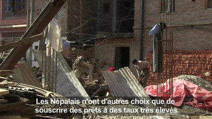 Népal: les victimes du séisme de 2015 menacées d'endettement