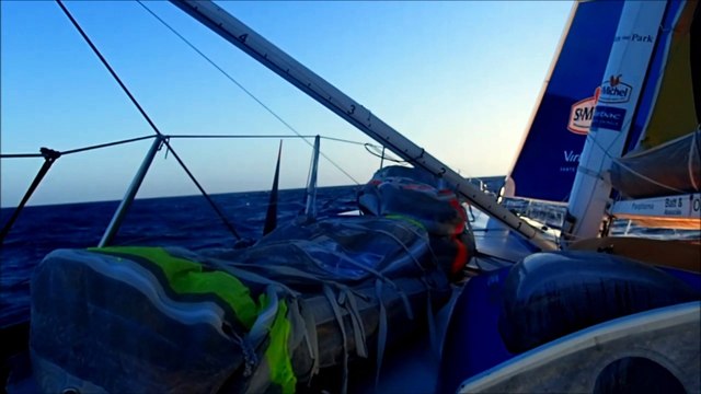 J61 : Jean-Pierre Dick émet quelques doutes sur son option tactique / Vendée Globe