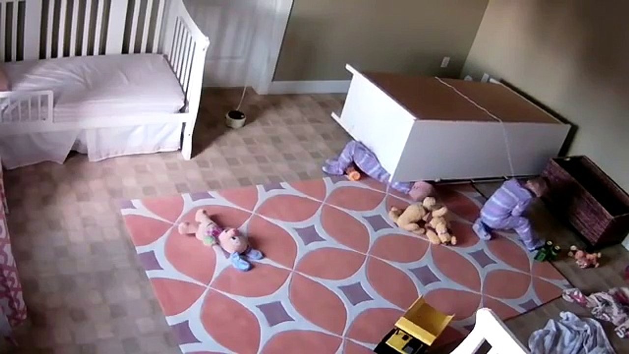 Two year old miraculously saves twin brother (f...