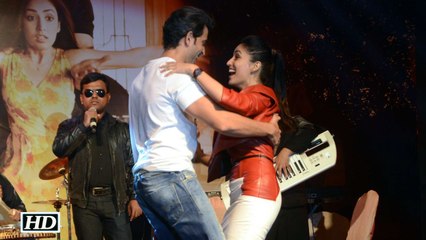 Hrithik, Yami's SIZZLING Chemistry at Kaabil's Song Launch