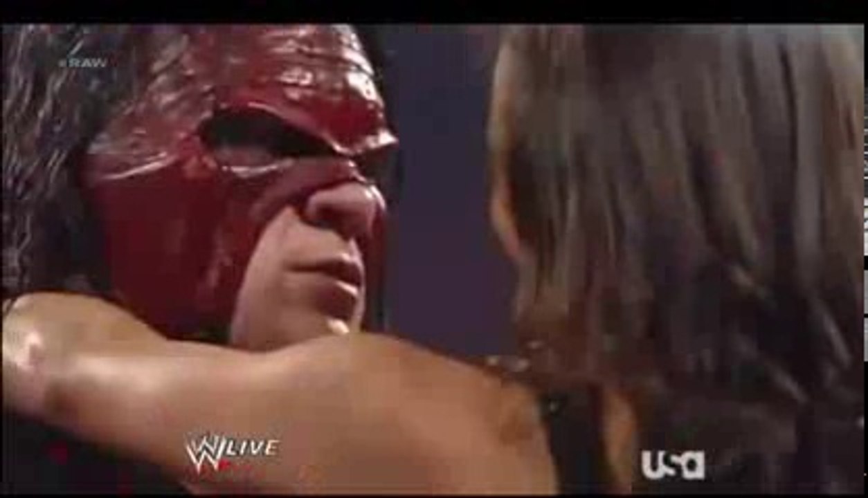 AJ kisses kane wwe raw live 04 jan 2017