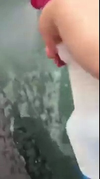 Si të largojmë akullin nga xhami për 5 sekonda!!!!