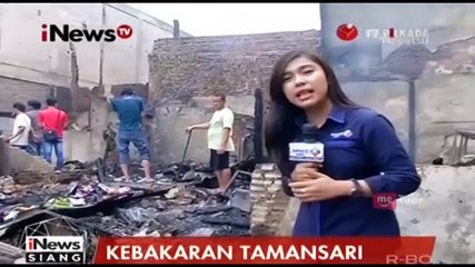 Pasca-Kebakaran, Warga Cari Barang Berharga