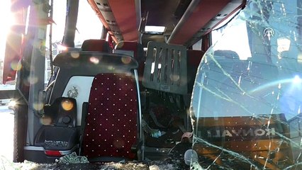 Öğrenci servisi devrildi 2 ölü 42 yaralı-Hakimiyet