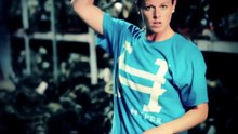 ХЛОЯ БРЮС-чемпионка мира по экстримальным единоборствам