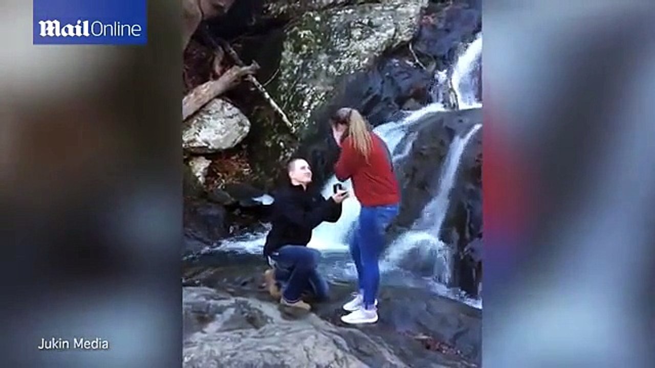 Demande de mariage qui tourne mal... adieu la bague