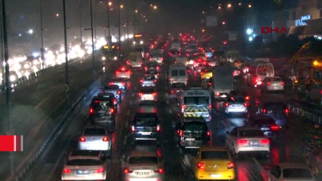 İstanbul'da trafik yoğunluğu yüzde 90'a ulaştı