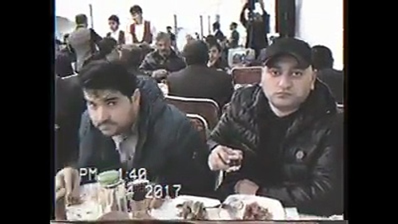 Qyshë siellemi në dasëm kur të vjen kamera -P Original