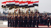 نمایش قدرت نیروهای نظامی عراق در مراسم روز ملی ارتش در کنار ادامه نبرد موصل