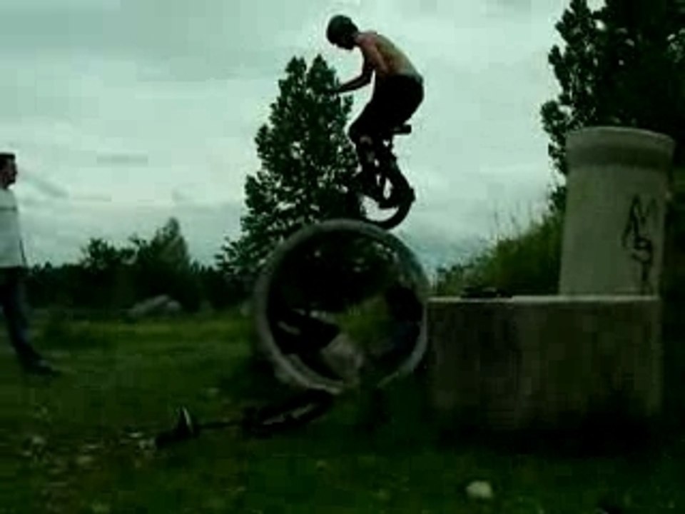 Dicosa monocycle trial jolie saut