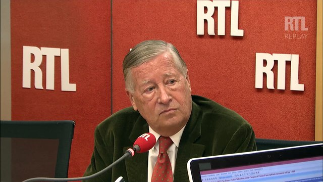 Alain Duhamel : Valls a raison de dire qu'il a utilisé le 49.3 à cause des frondeurs